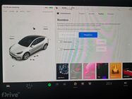 Vánoční update Tesla (2021)