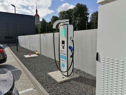 Veolia/Green24, Ostrava-Poruba, ul. Nad Porubkou, BMW Lex Auto