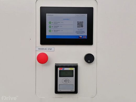 Veolia/Green24, Ostrava-Poruba, ul. Nad Porubkou, BMW Lex Auto