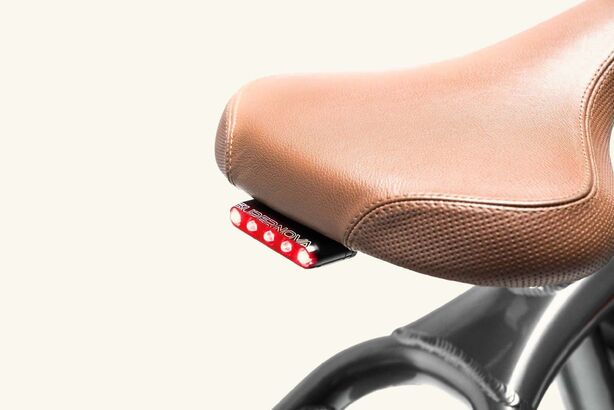 Vintage Electric - Tracker S