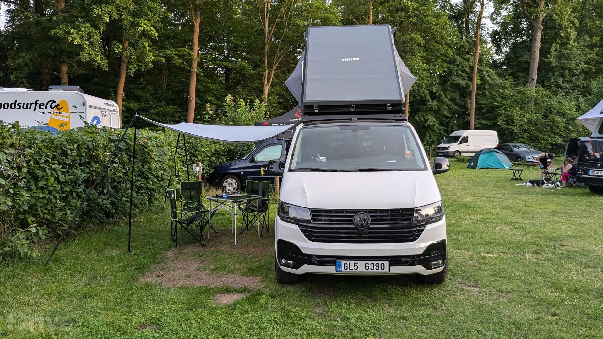 Visu Camper:one (přestavěný Volkswagen Transporter)