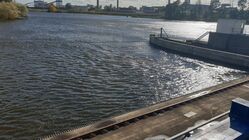 Vodní elektrárna na Labi v obci Píšťany