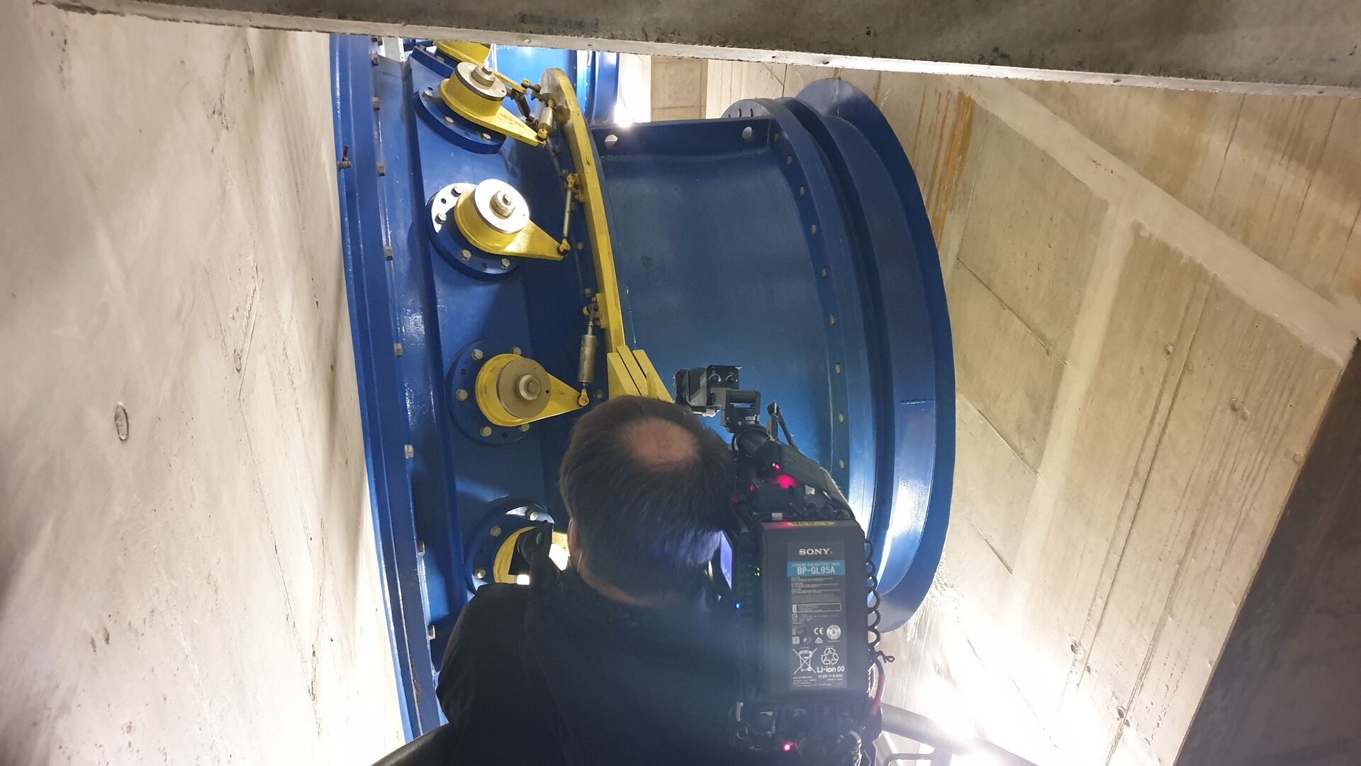 Vodní elektrárna na Labi v obci Píšťany