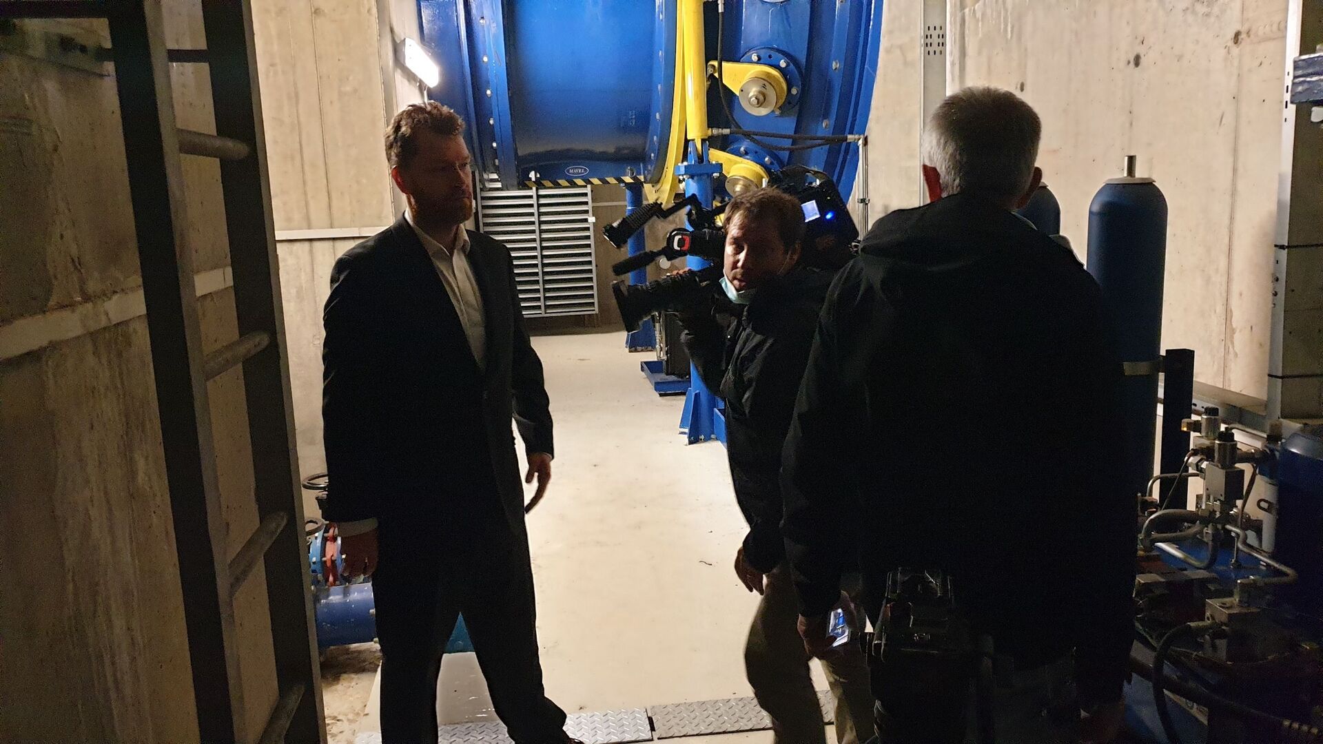 Vodní elektrárna na Labi v obci Píšťany