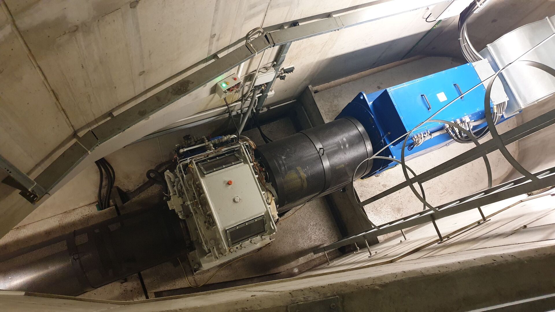 Vodní elektrárna na Labi v obci Píšťany