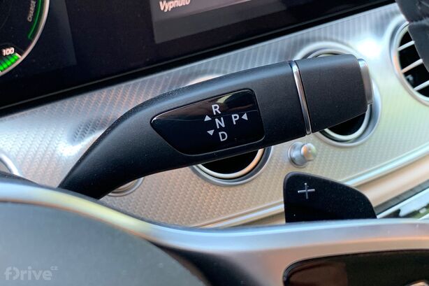 Volič převodovky v Mercedesu třídy E