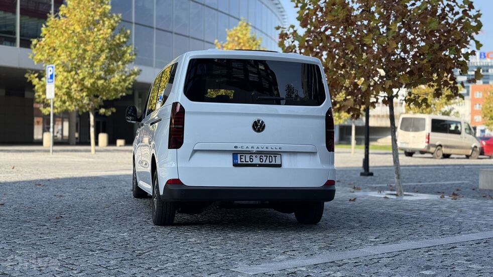 Volkswagen e-Caravelle (2024)