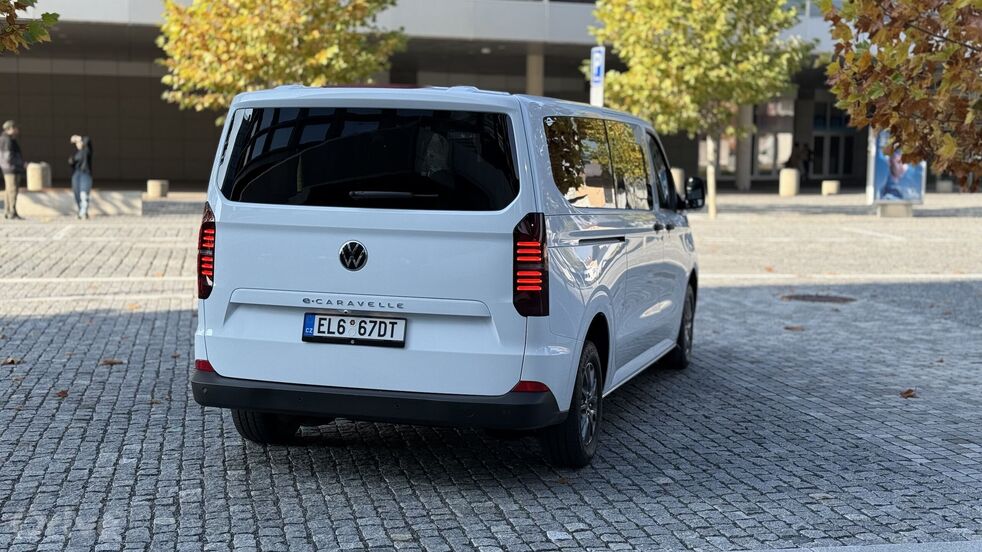 Volkswagen e-Caravelle (2024)