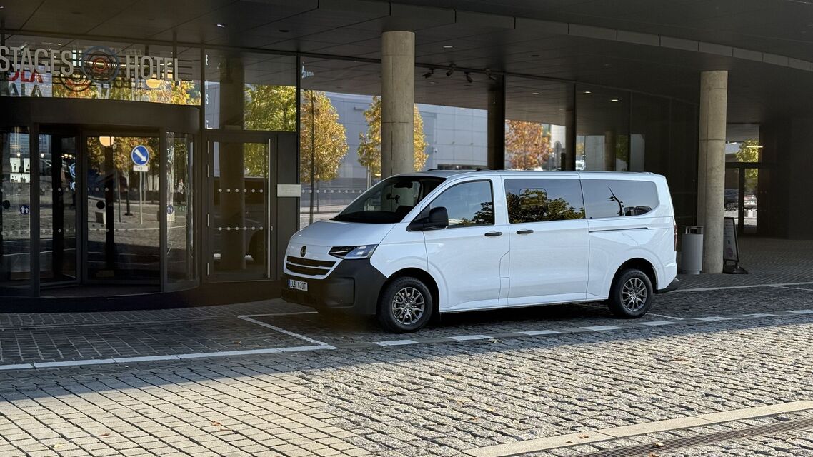 Volkswagen e-Caravelle (2024)
