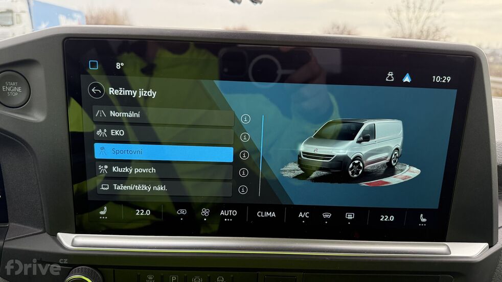 Volkswagen e-Caravelle (2024)