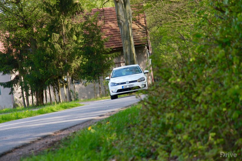 Volkswagen e-Golf (2015)