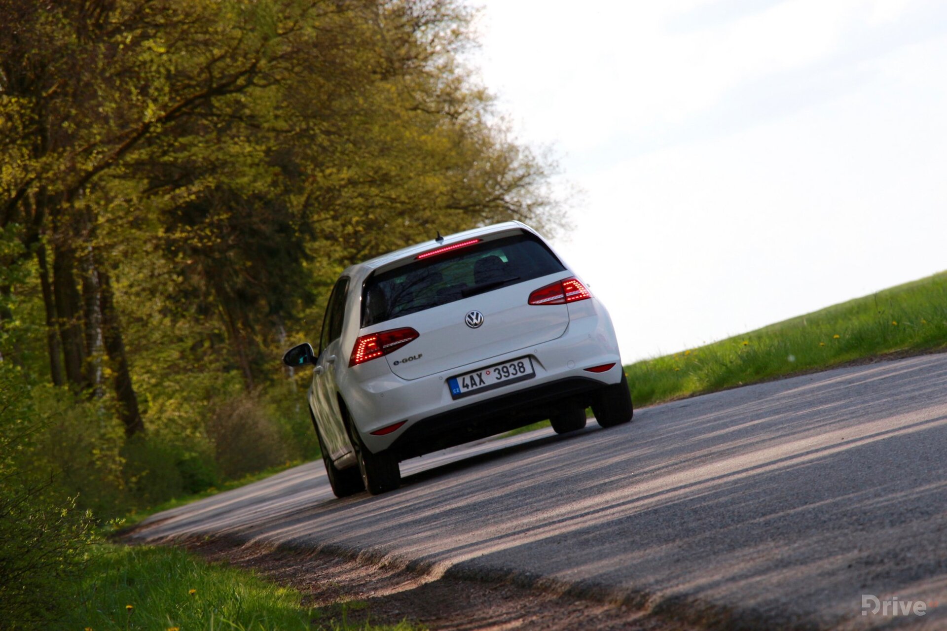 Volkswagen e-Golf (2015)
