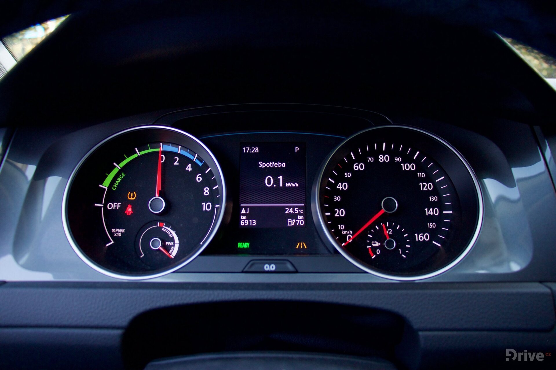 Volkswagen e-Golf (2015)