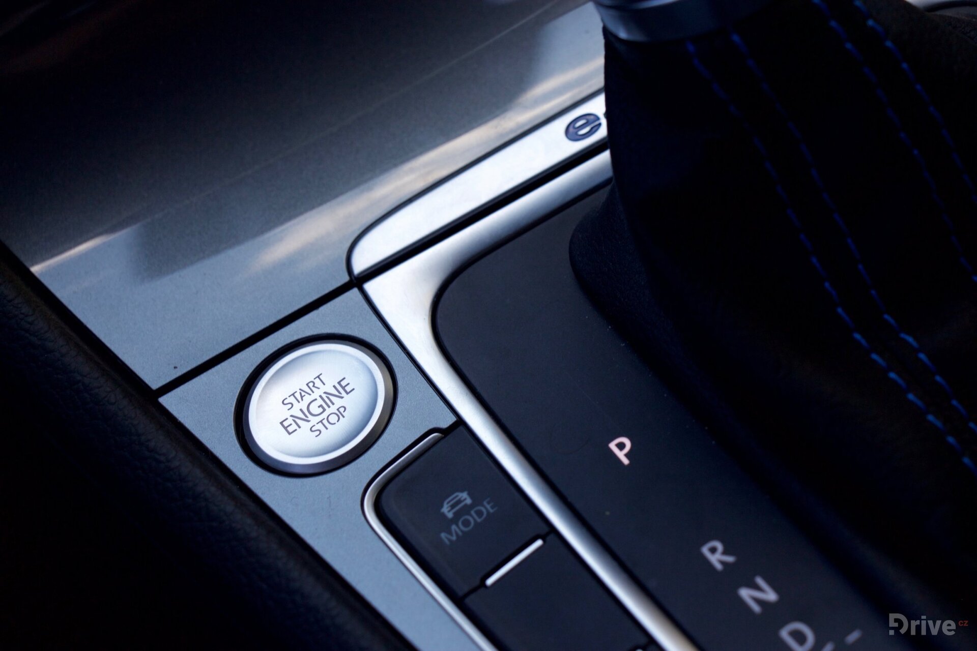 Volkswagen e-Golf (2015)