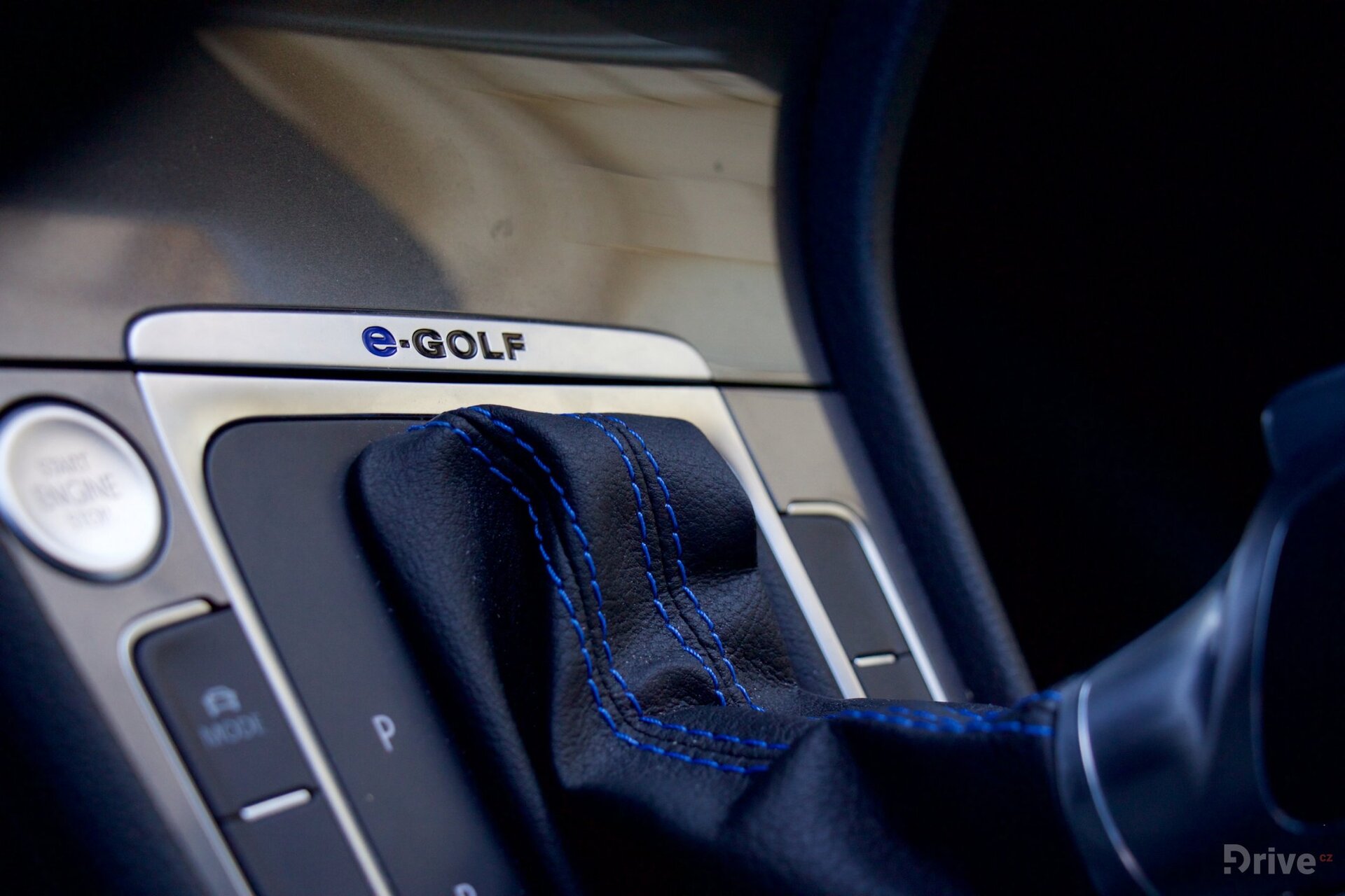 Volkswagen e-Golf (2015)