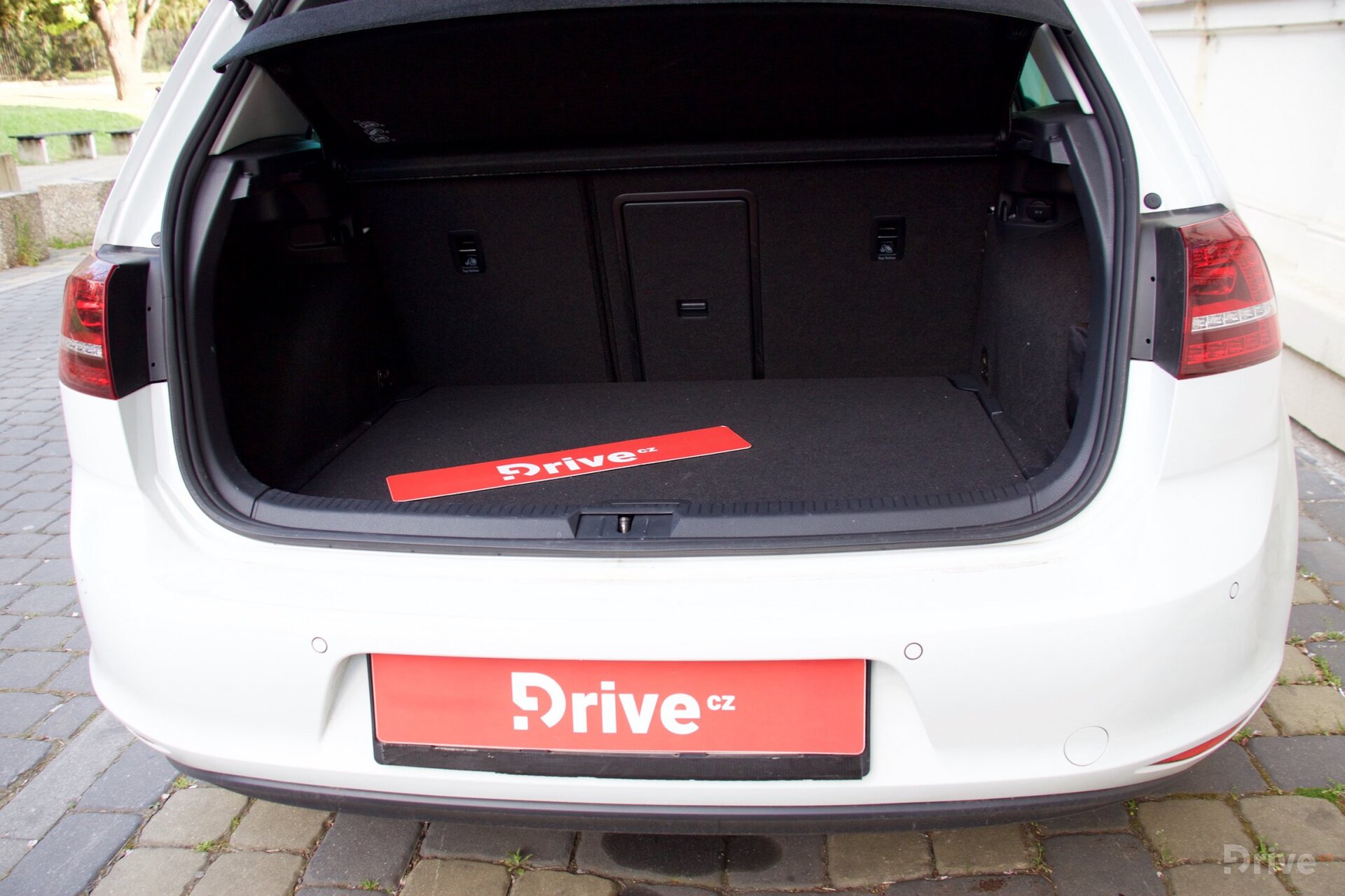 Volkswagen e-Golf (2015)