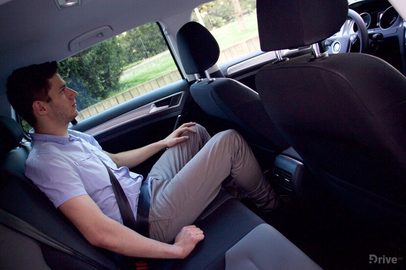 Volkswagen e-Golf (2015)