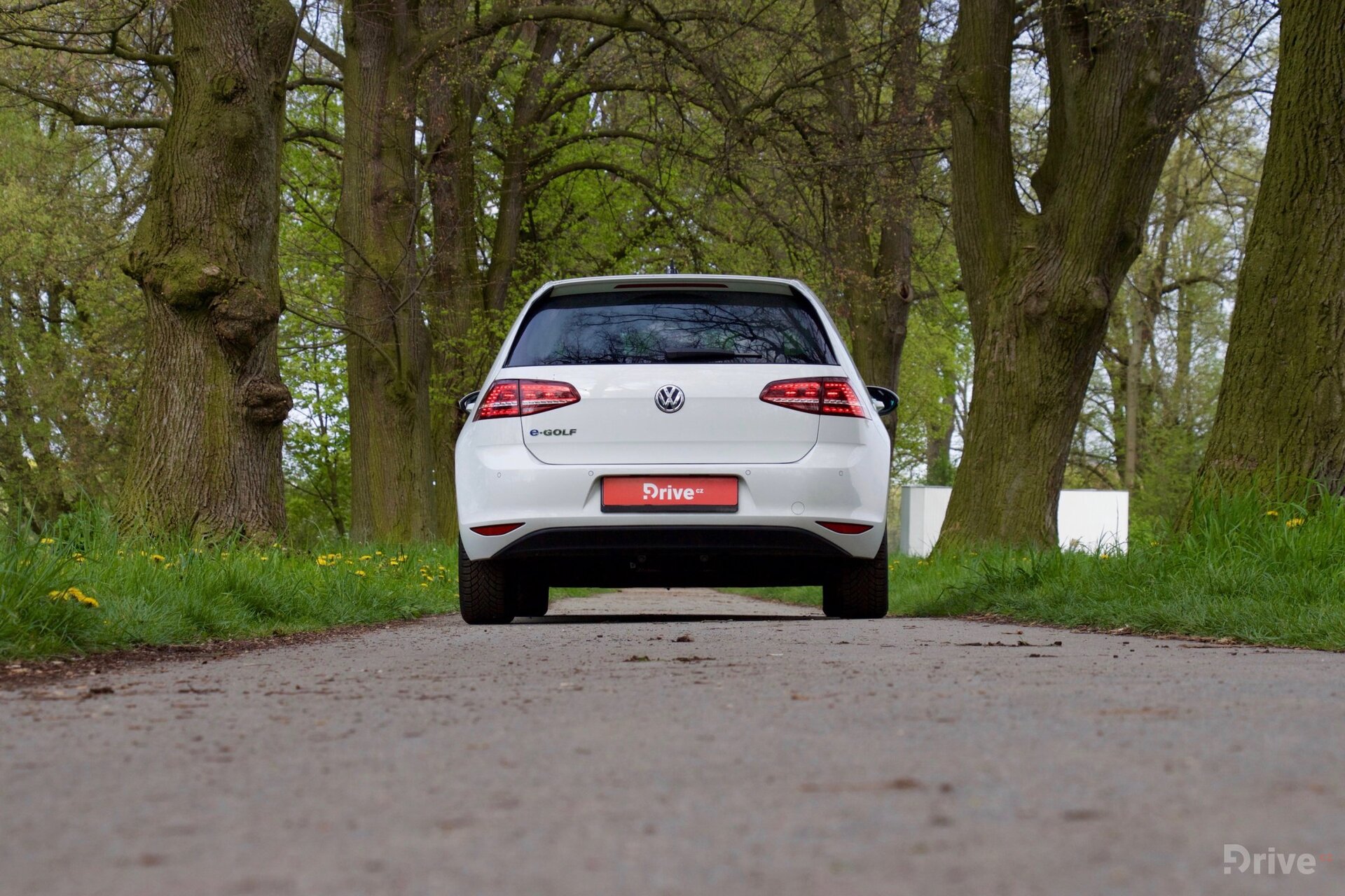 Volkswagen e-Golf (2015)