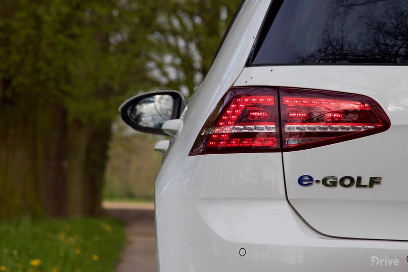 Volkswagen e-Golf (2015)