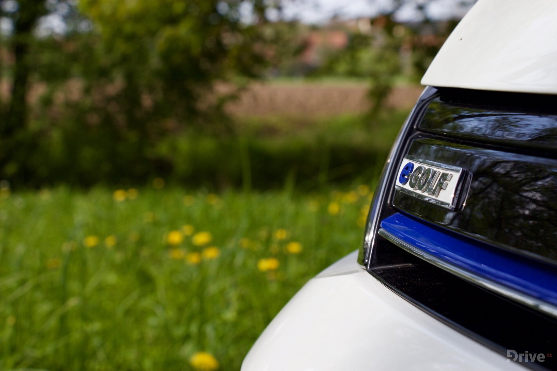 Volkswagen e-Golf (2015)