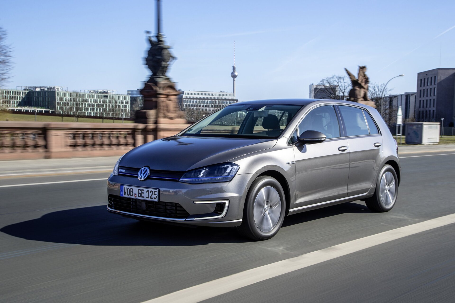 Volkswagen e-Golf (2015)