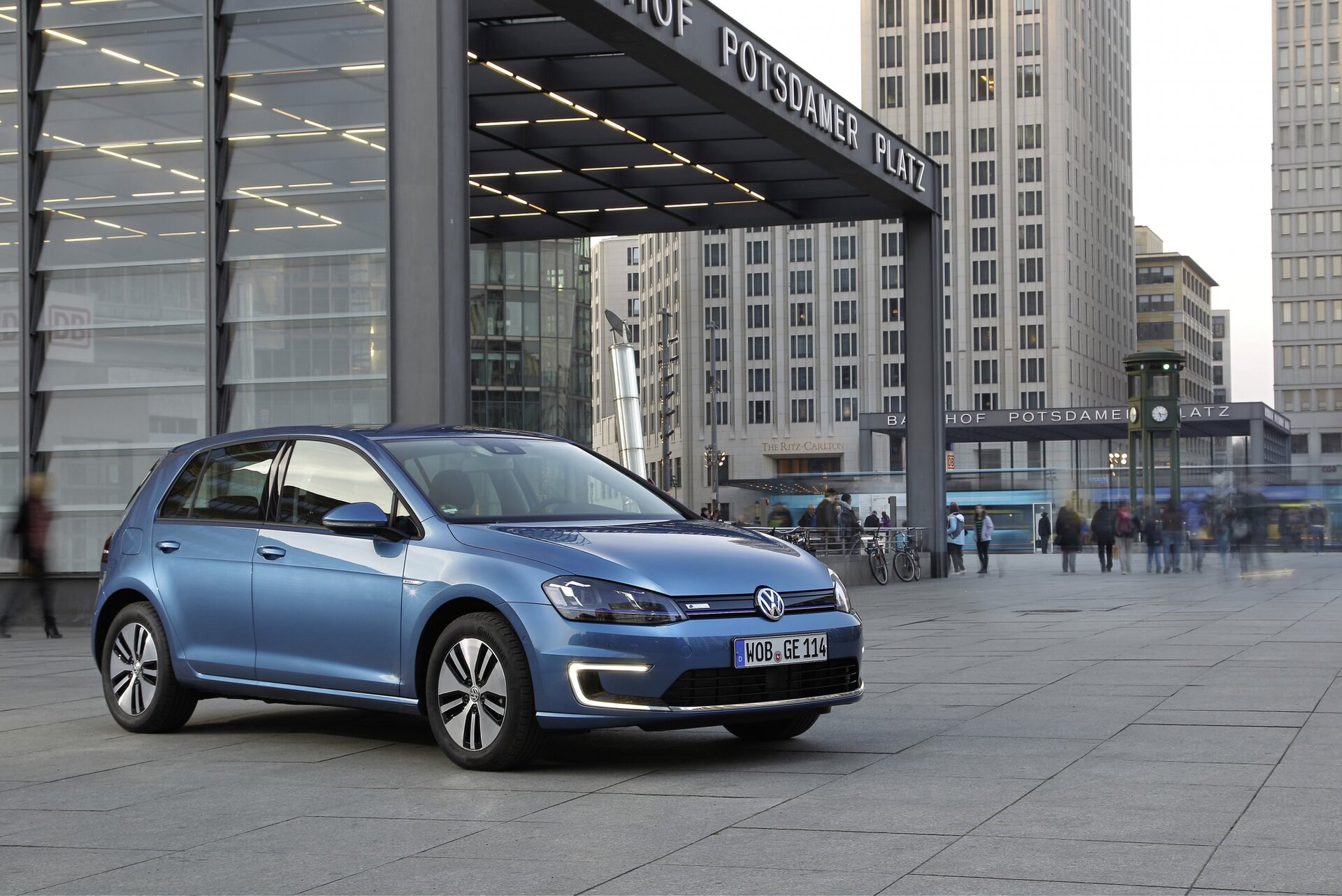 Volkswagen e-Golf (2015)
