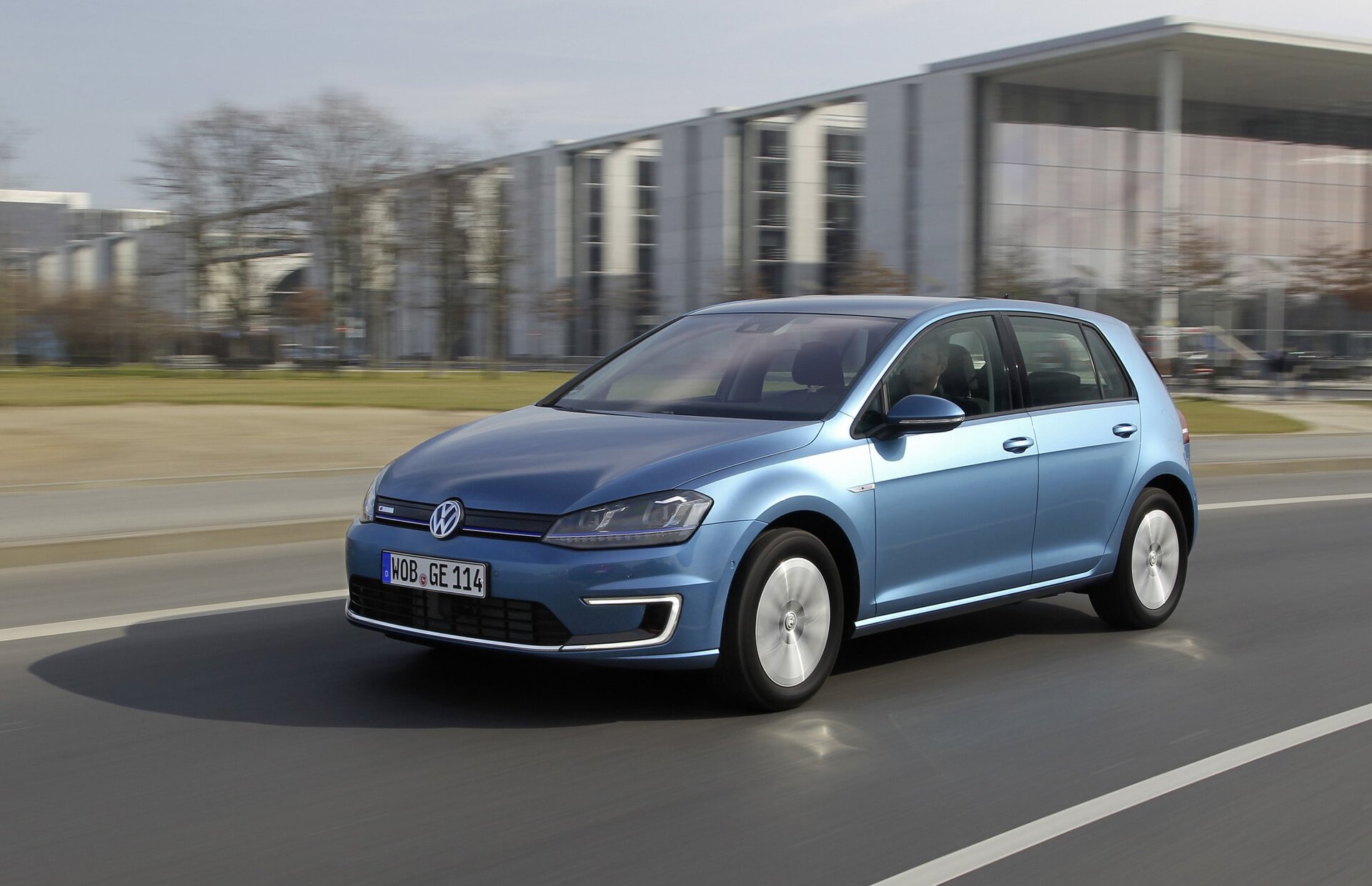 Volkswagen e-Golf (2015)