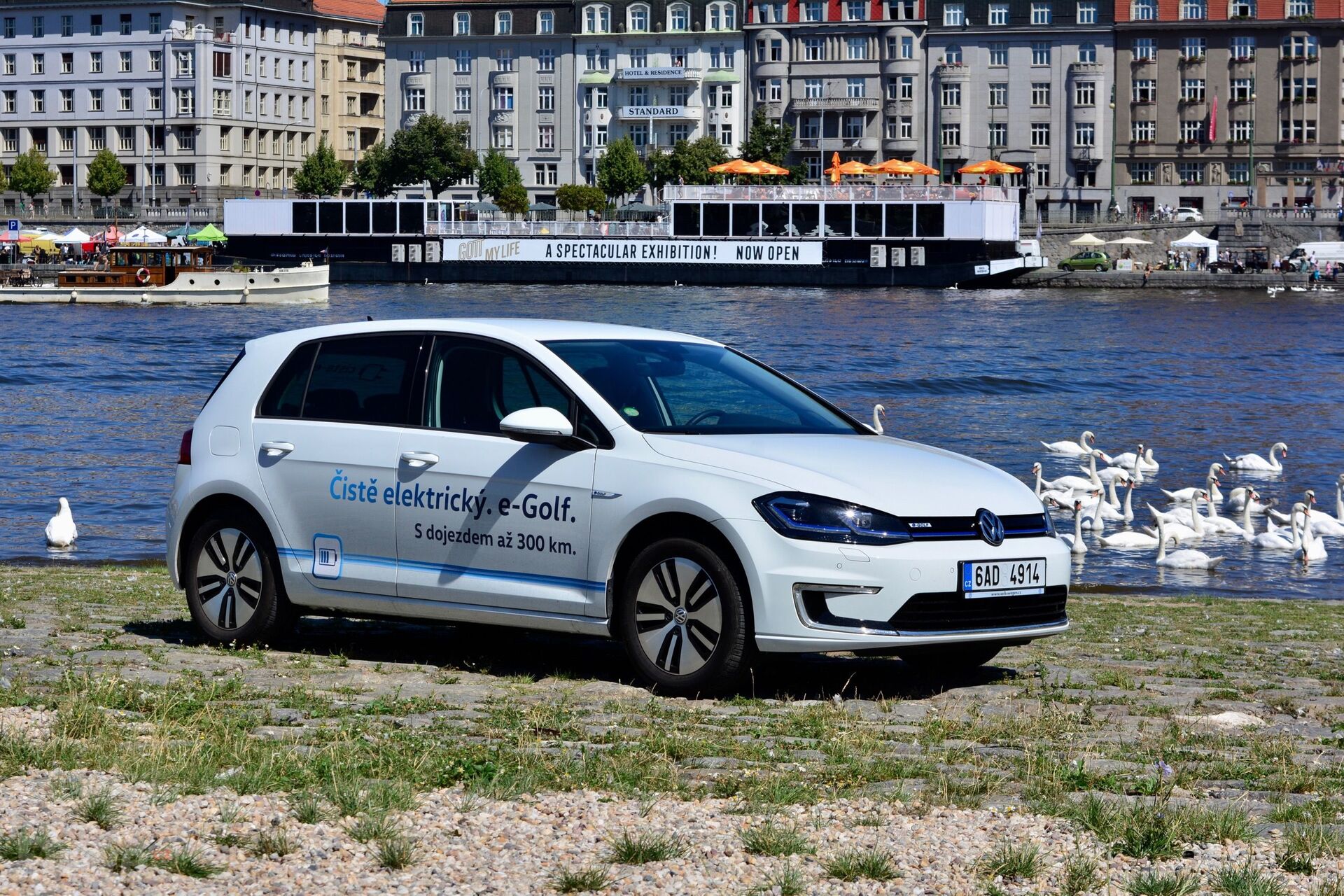 Volkswagen e-Golf (2017)