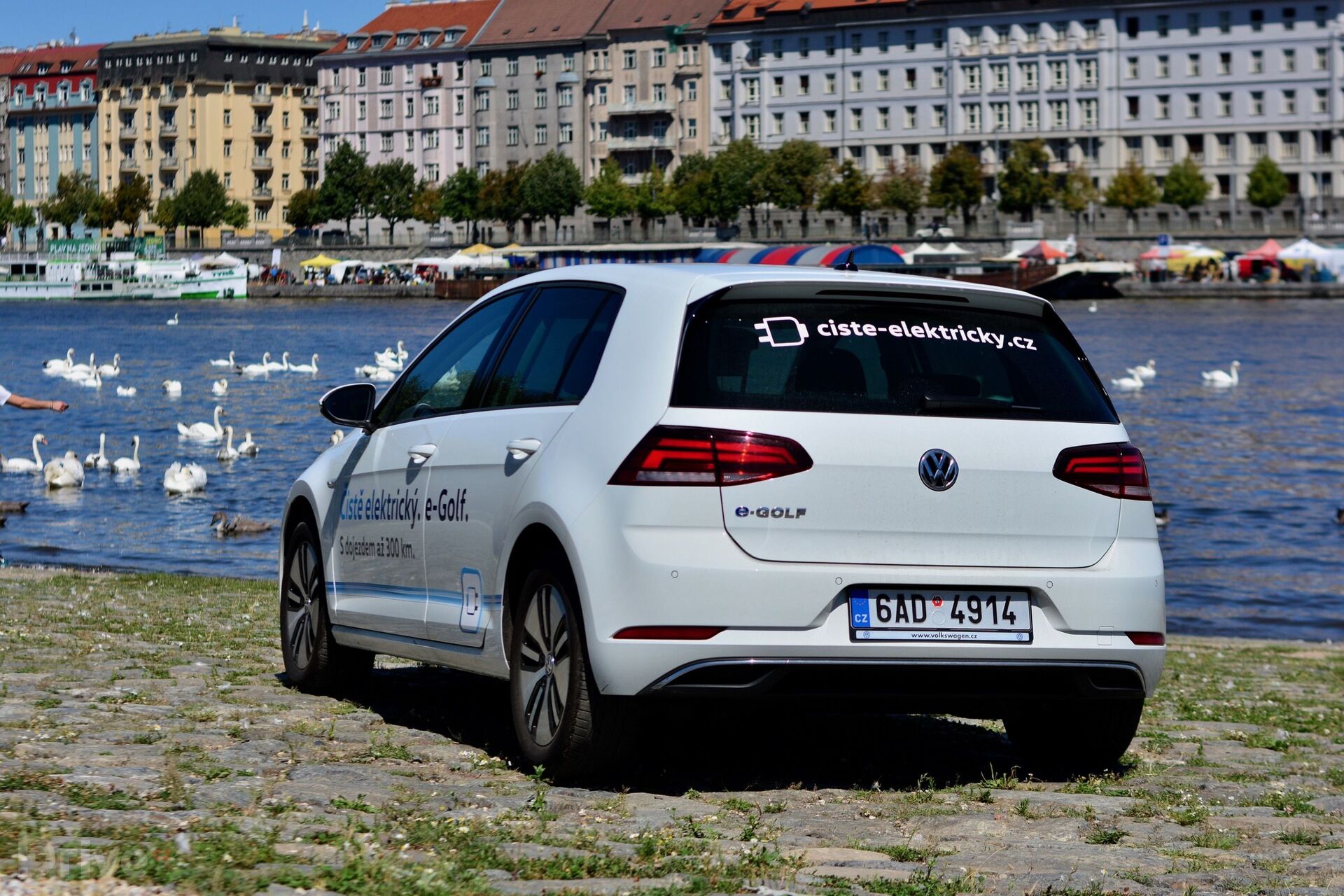 Volkswagen e-Golf (2017)