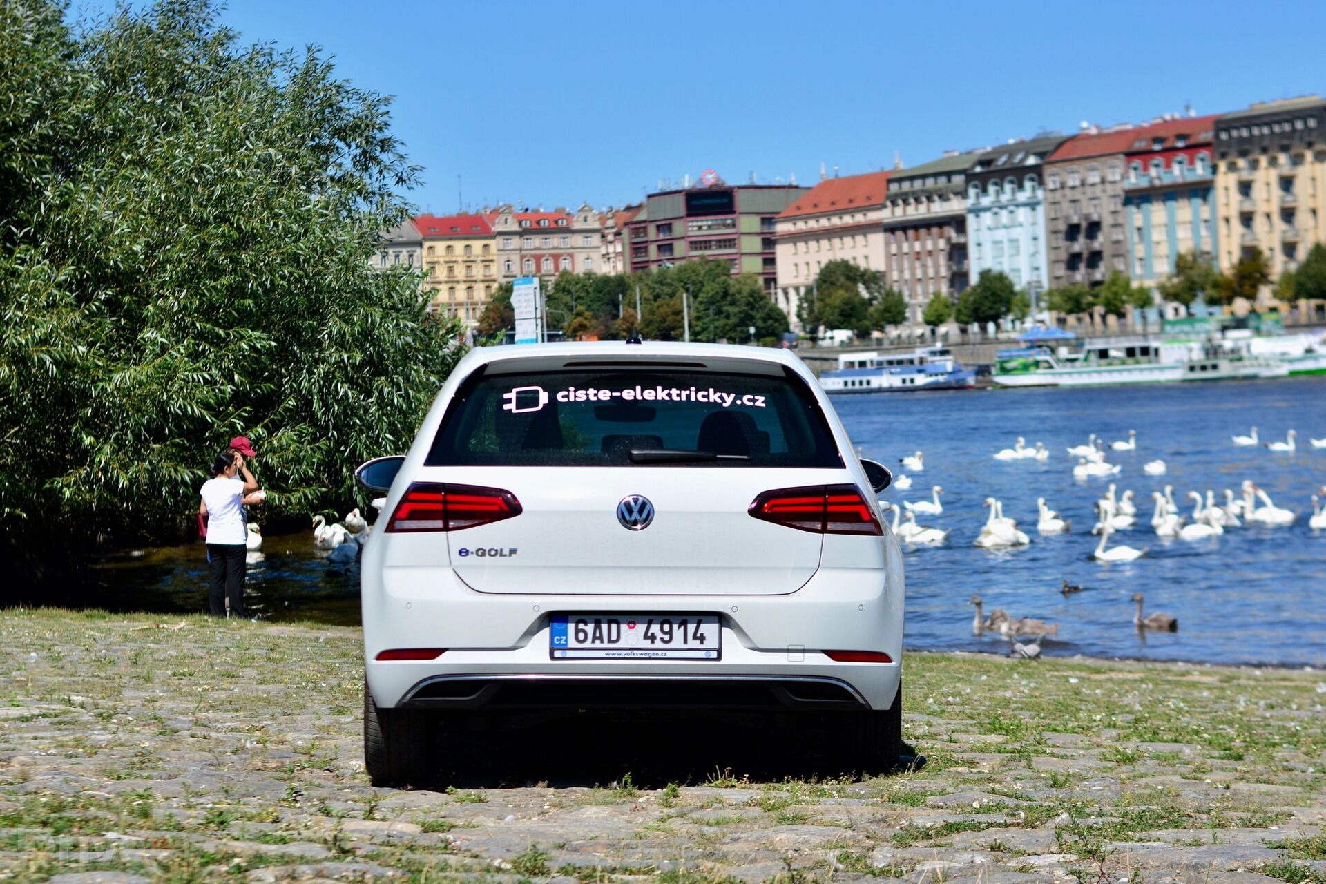 Volkswagen e-Golf (2017)