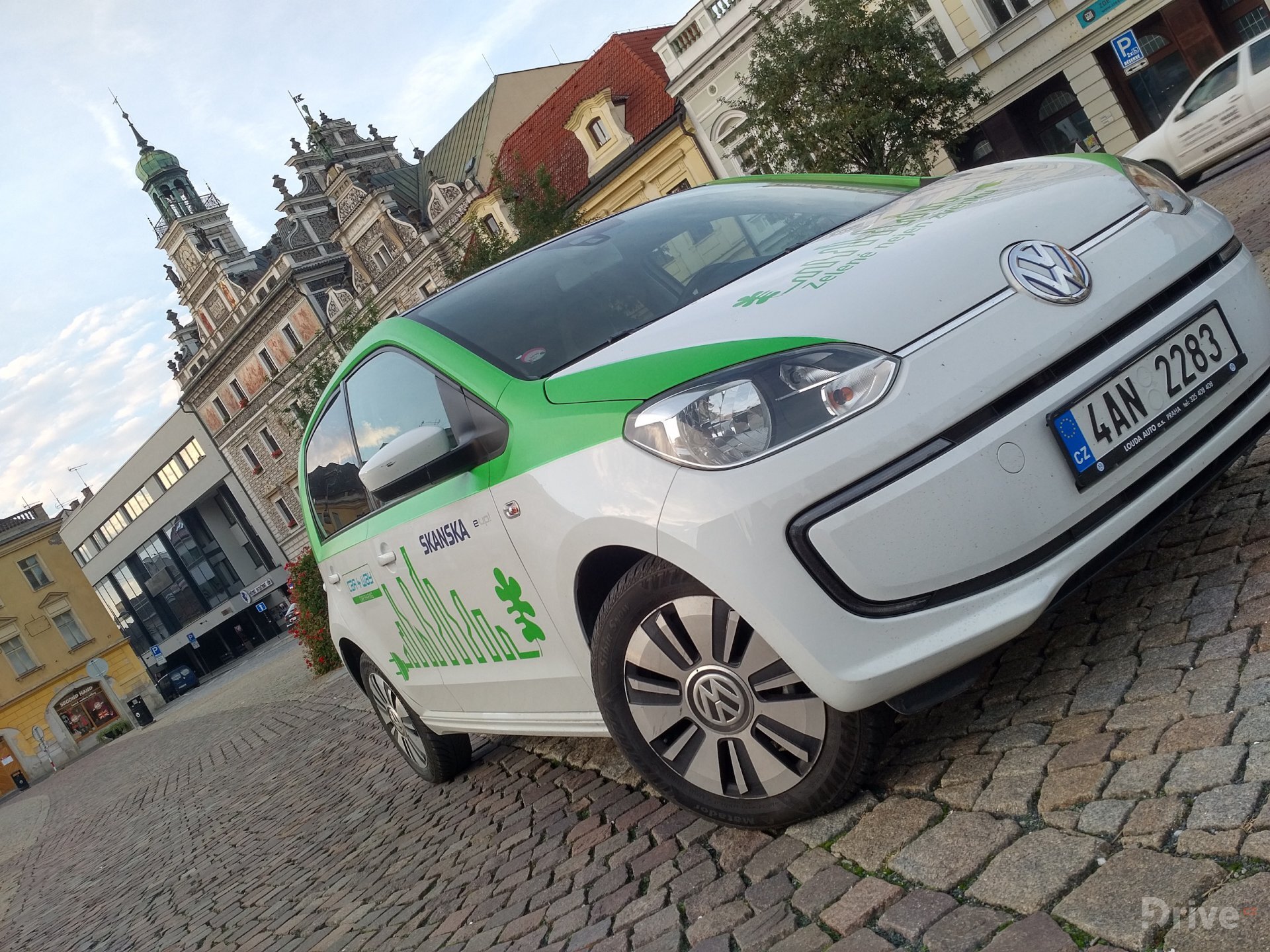 Volkswagen e-up! (2013)