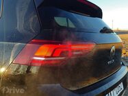 Volkswagen Golf 1.5 eTSI People (2026)