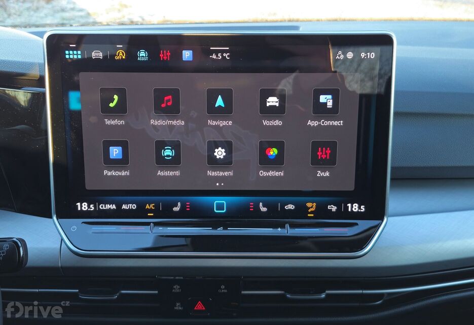 Volkswagen Golf 1.5 eTSI People (2026)