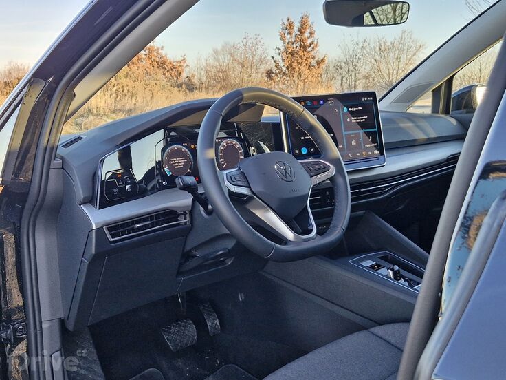 Volkswagen Golf 1.5 eTSI People (2026)