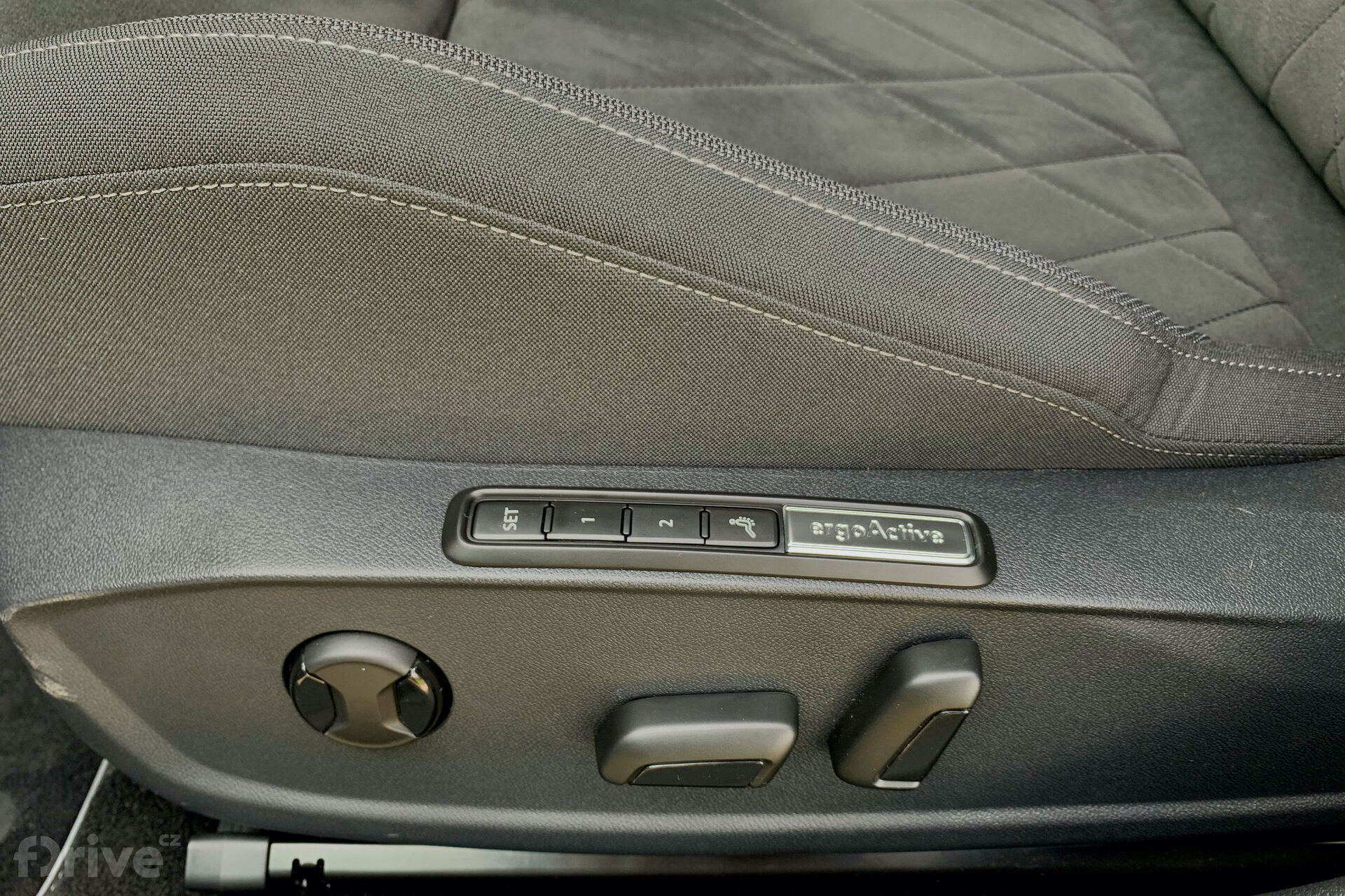 Volkswagen Golf (2020)