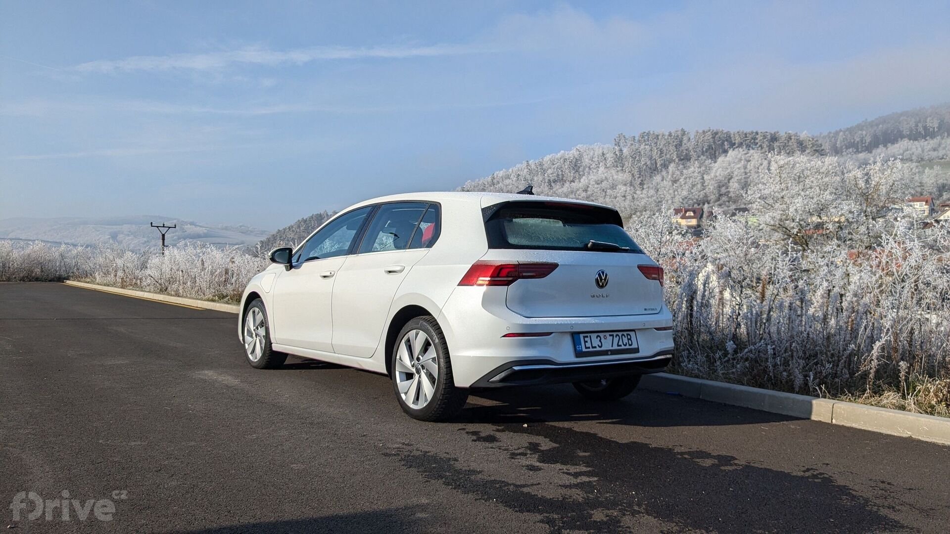 Volkswagen Golf eHybrid (2024)