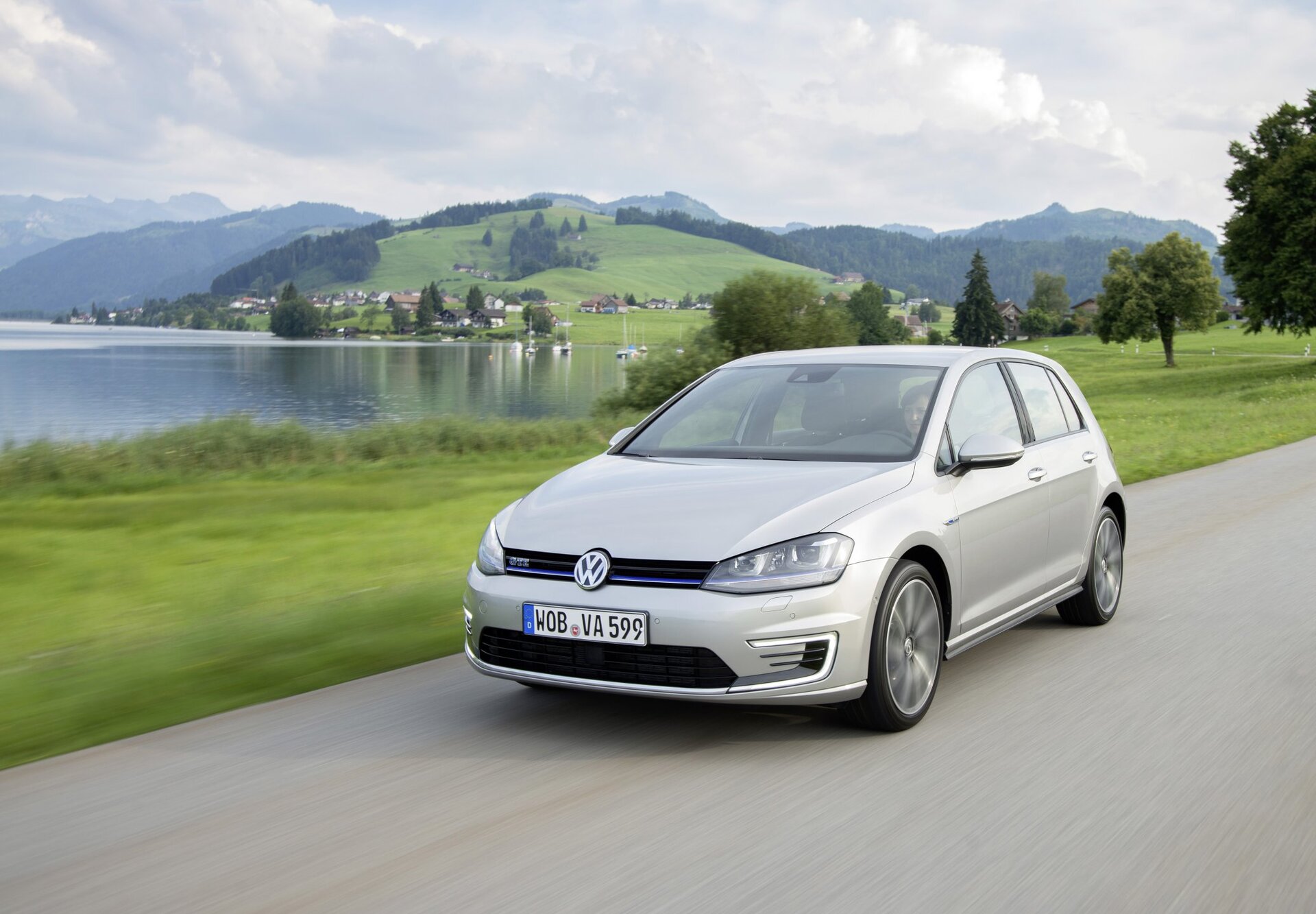 Volkswagen Golf GTE (2014)