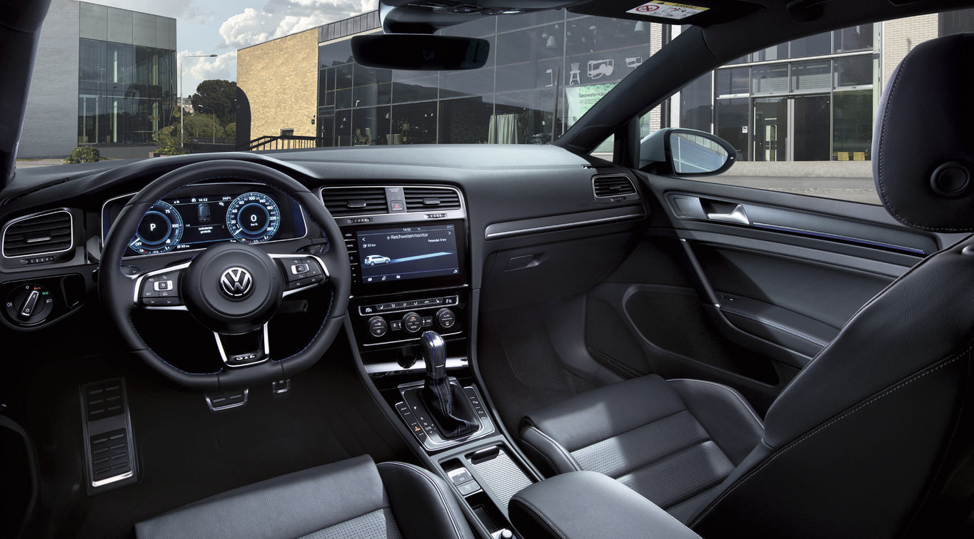 Volkswagen Golf GTE (2017)