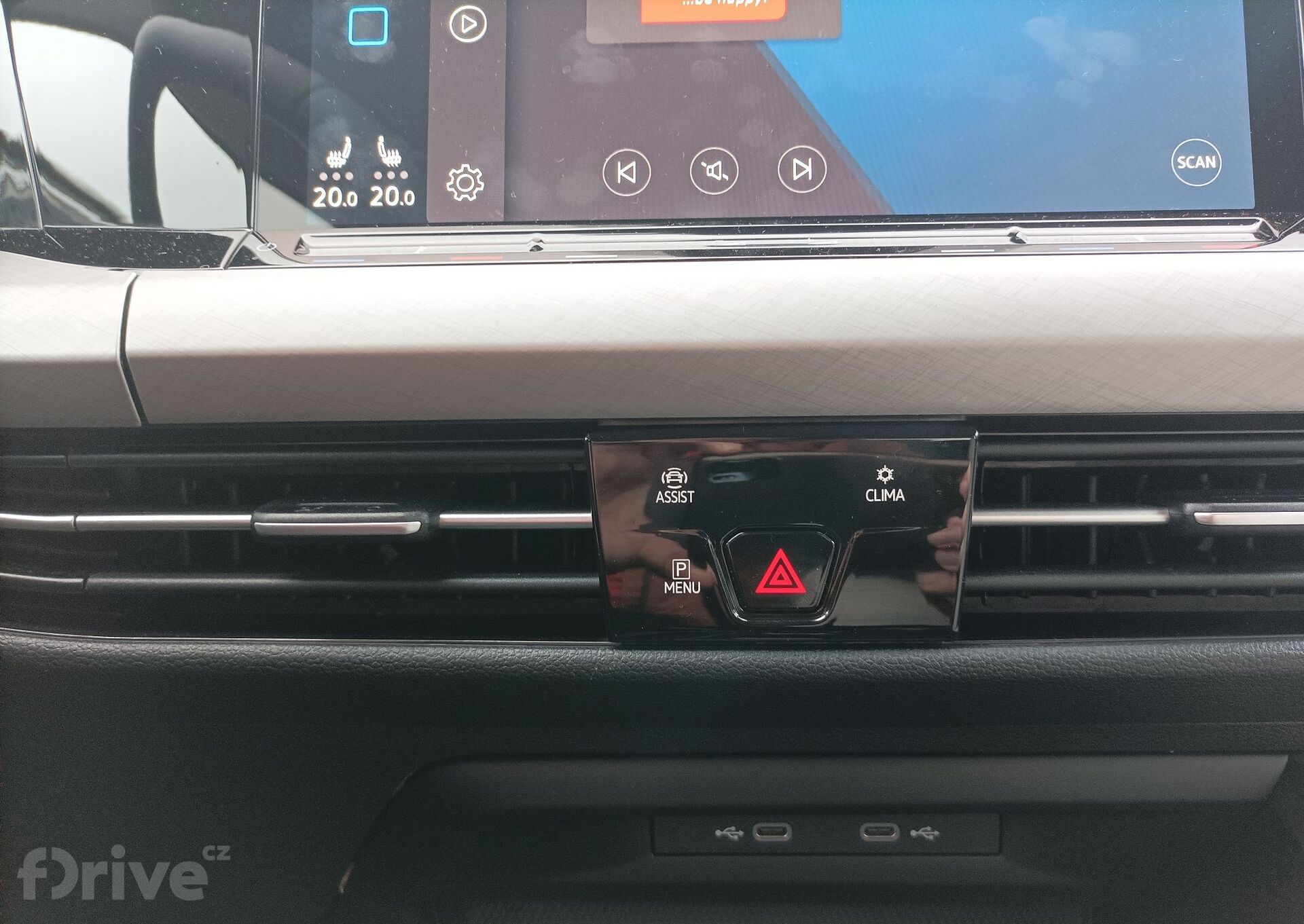 Volkswagen Golf VIII Life 1.0 eTSI DSG