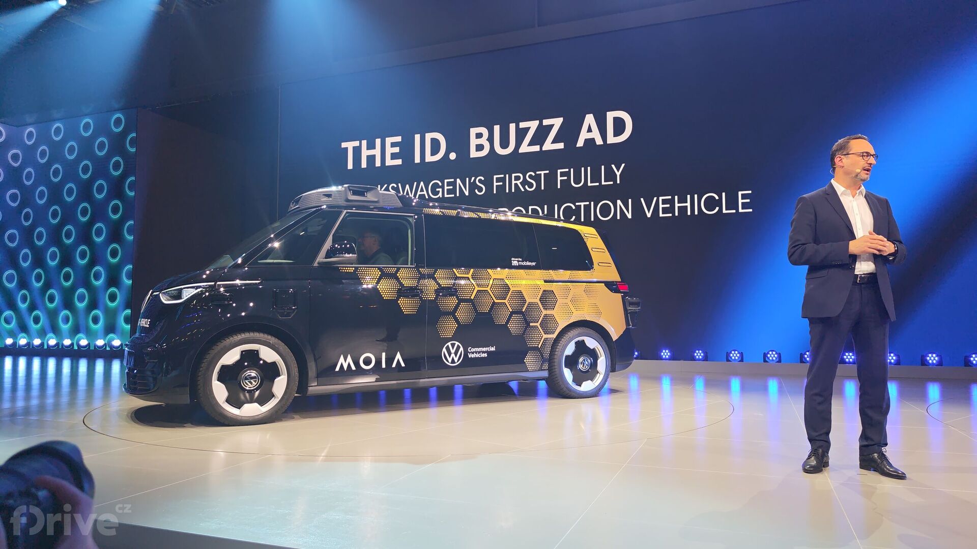 Volkswagen ID. Buzz AD