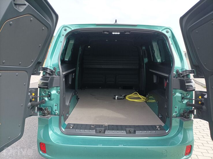 Volkswagen ID. Buzz Cargo (2023)