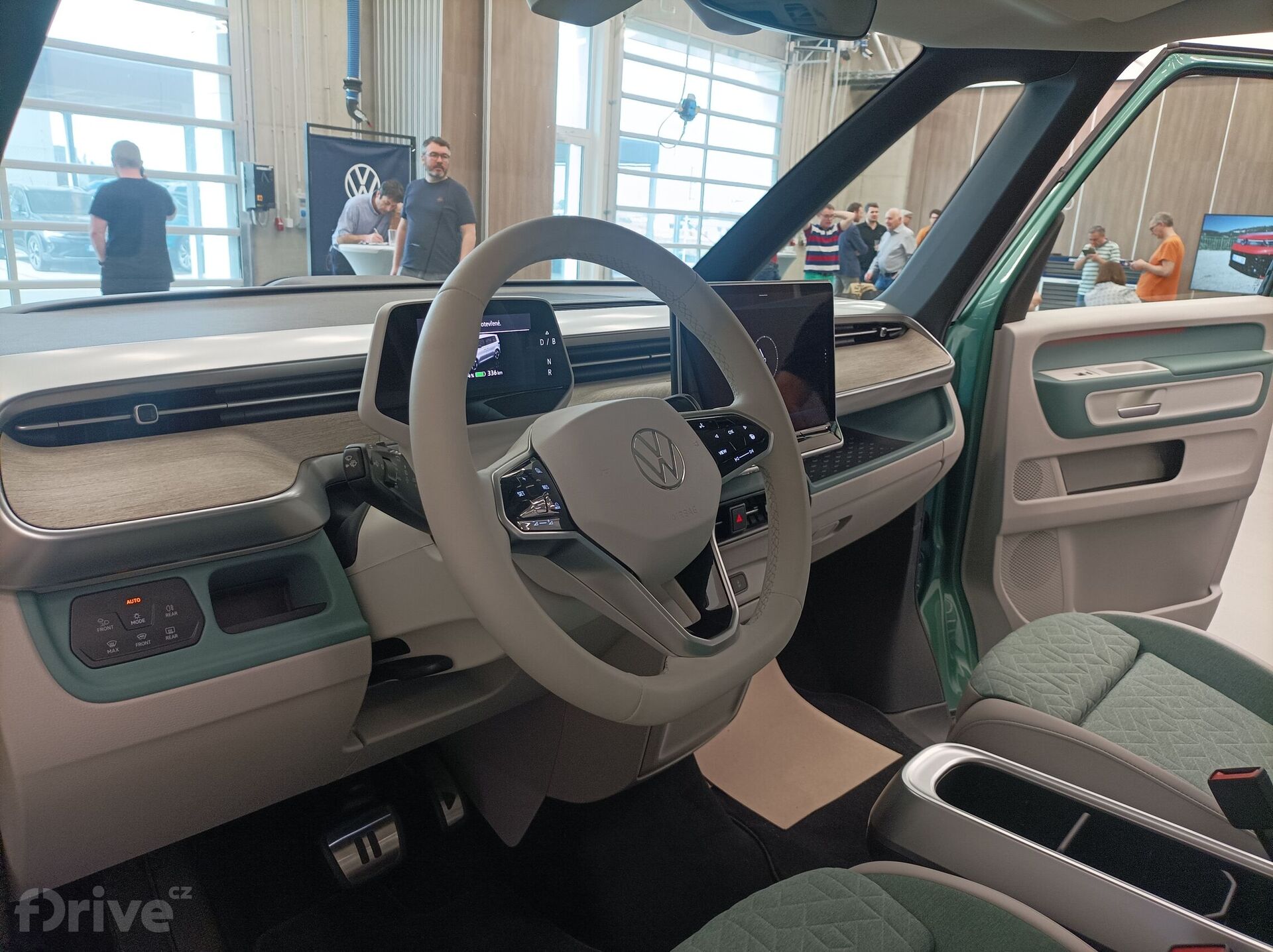 Volkswagen ID. Buzz LWB