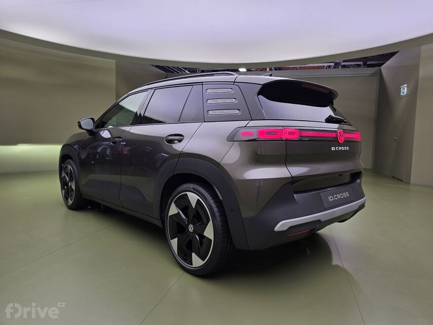 Volkswagen ID. CROSS