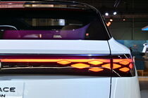 Volkswagen ID. Space Vizzion