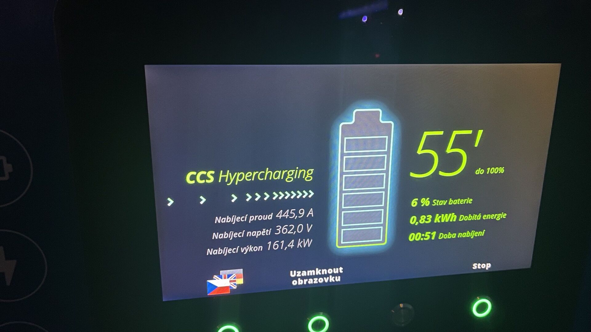 Volkswagen ID.4 - nabíjení na Hyperchargeru