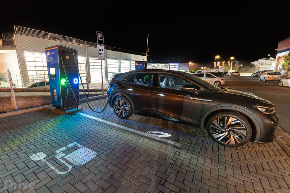 Volkswagen ID.4 - nabíjení u PRE v Olomouci