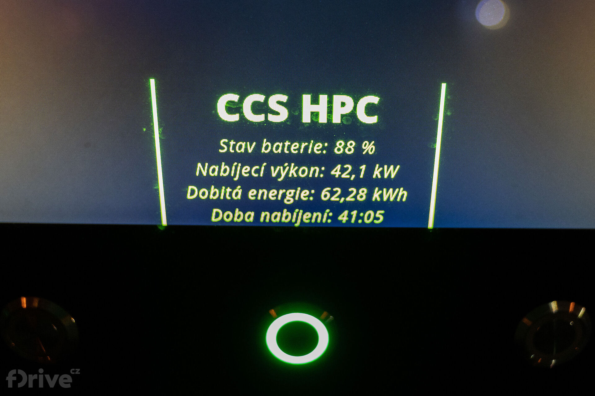 Volkswagen ID.4 - nabíjení u PRE v Olomouci