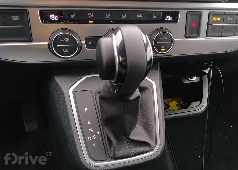 Volkswagen Multivan 6.1 2.0 TDI 4Motion