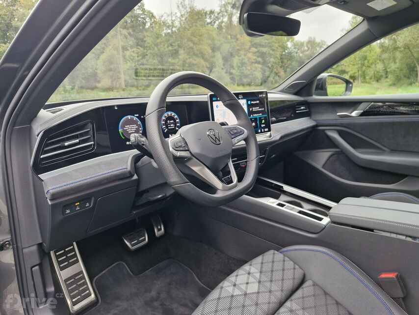 Volkswagen Passat (2024)