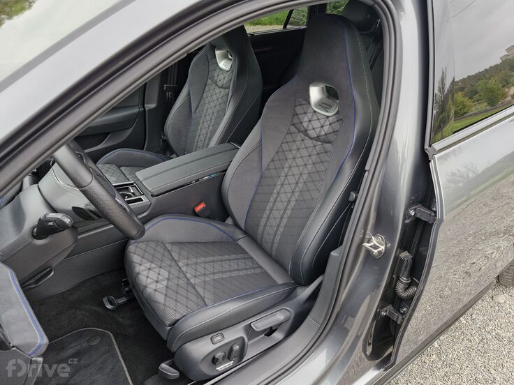 Volkswagen Passat (2024)